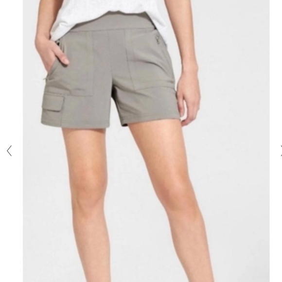 Athleta Chelsea Cargo Shorts 